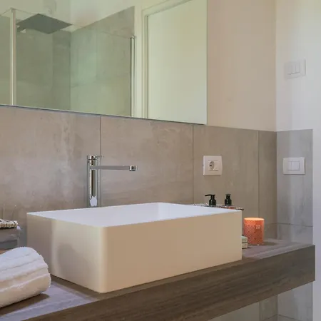 Blooms By The By Rent *