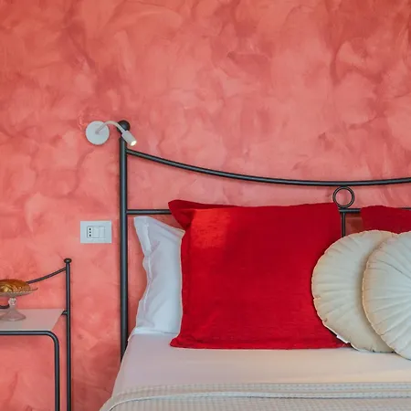 Blooms By The By Rent Gera Lario