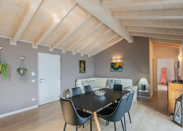 Апартаменты Blooms By The By Rent *