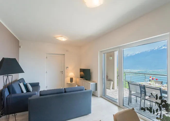 Blooms By The By Rent Апартаменты