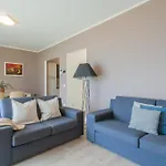 Apartment Blooms By The Gera Lario