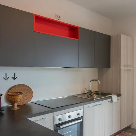 Blooms By The By Rent Gera Lario