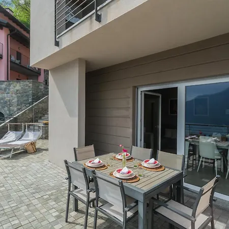 Appartamento Blooms By The By Rent *