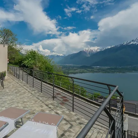 Blooms By The By Rent Gera Lario