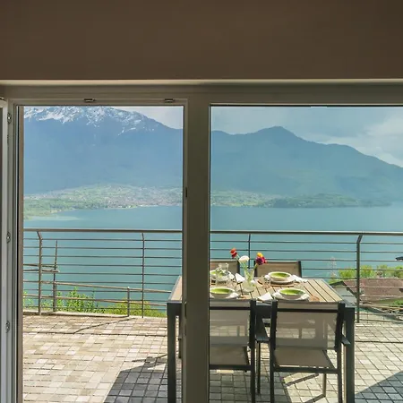 Blooms By The By Rent Gera Lario