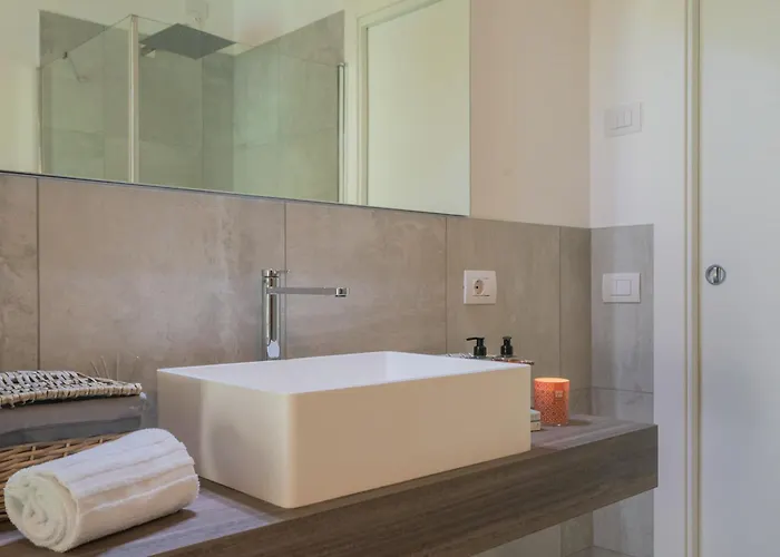 Blooms By The By Rent *