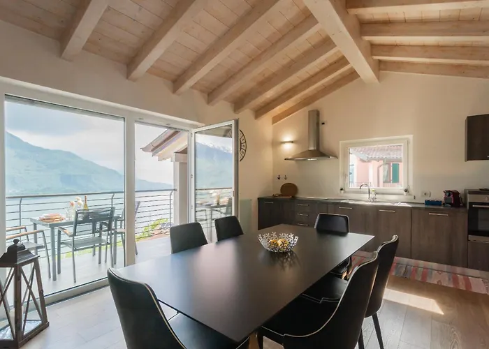 Blooms By The By Rent Апартаменты